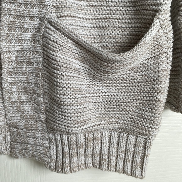 Express size XS Cardigan with pockets - Picture 2 of 4